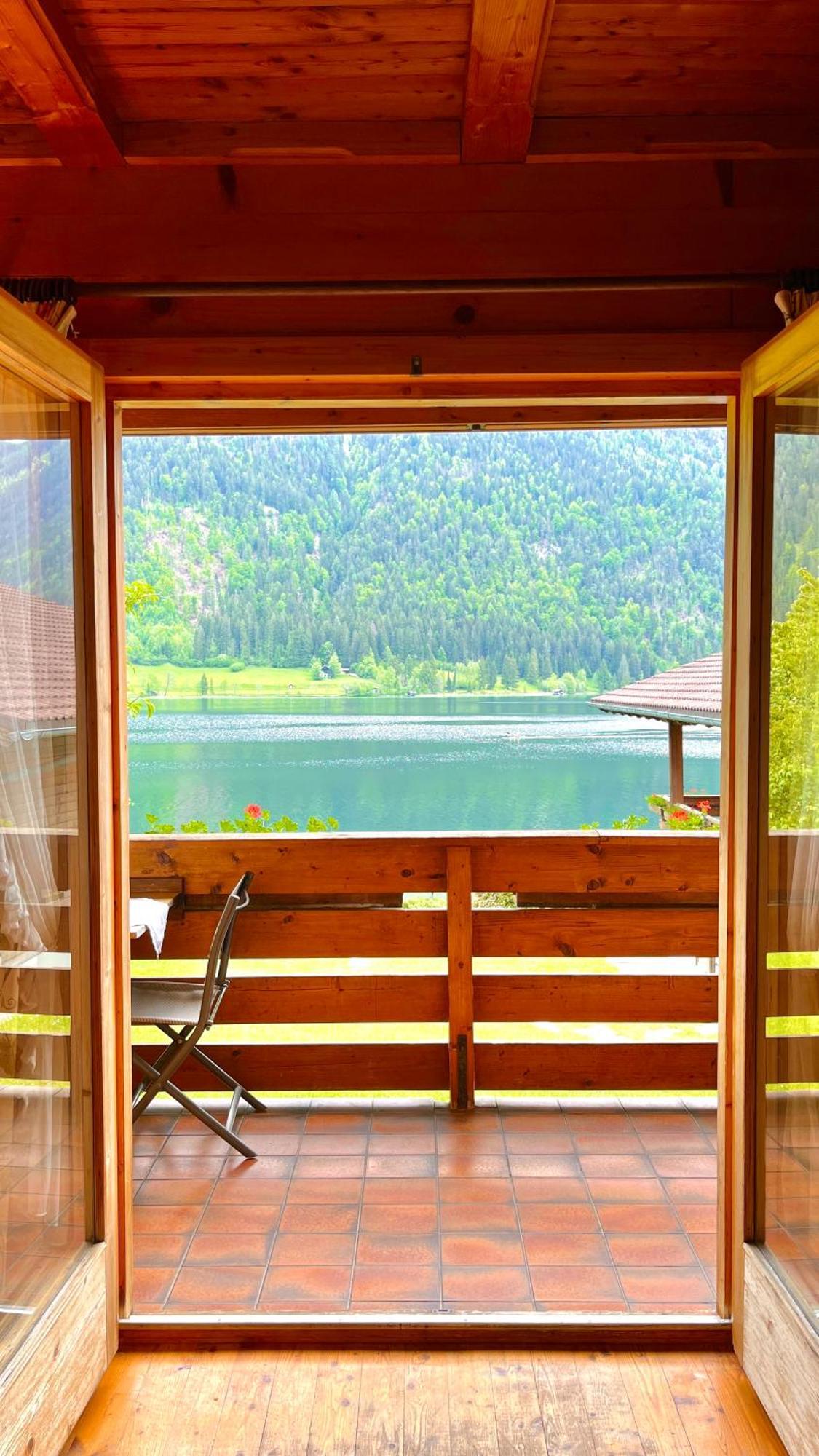 Chalets Zoehrer - Wohnen Am Wasser Weissensee Kültér fotó
